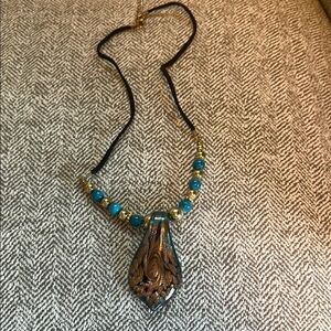 Elegant Blue and Gold Pendant Necklace